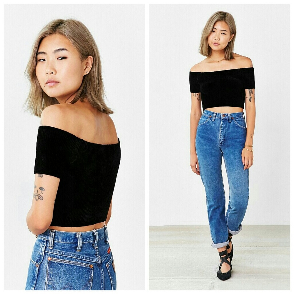 🎉Host Pick🎉 Kimchi Blue Off-The-Shoulder Top